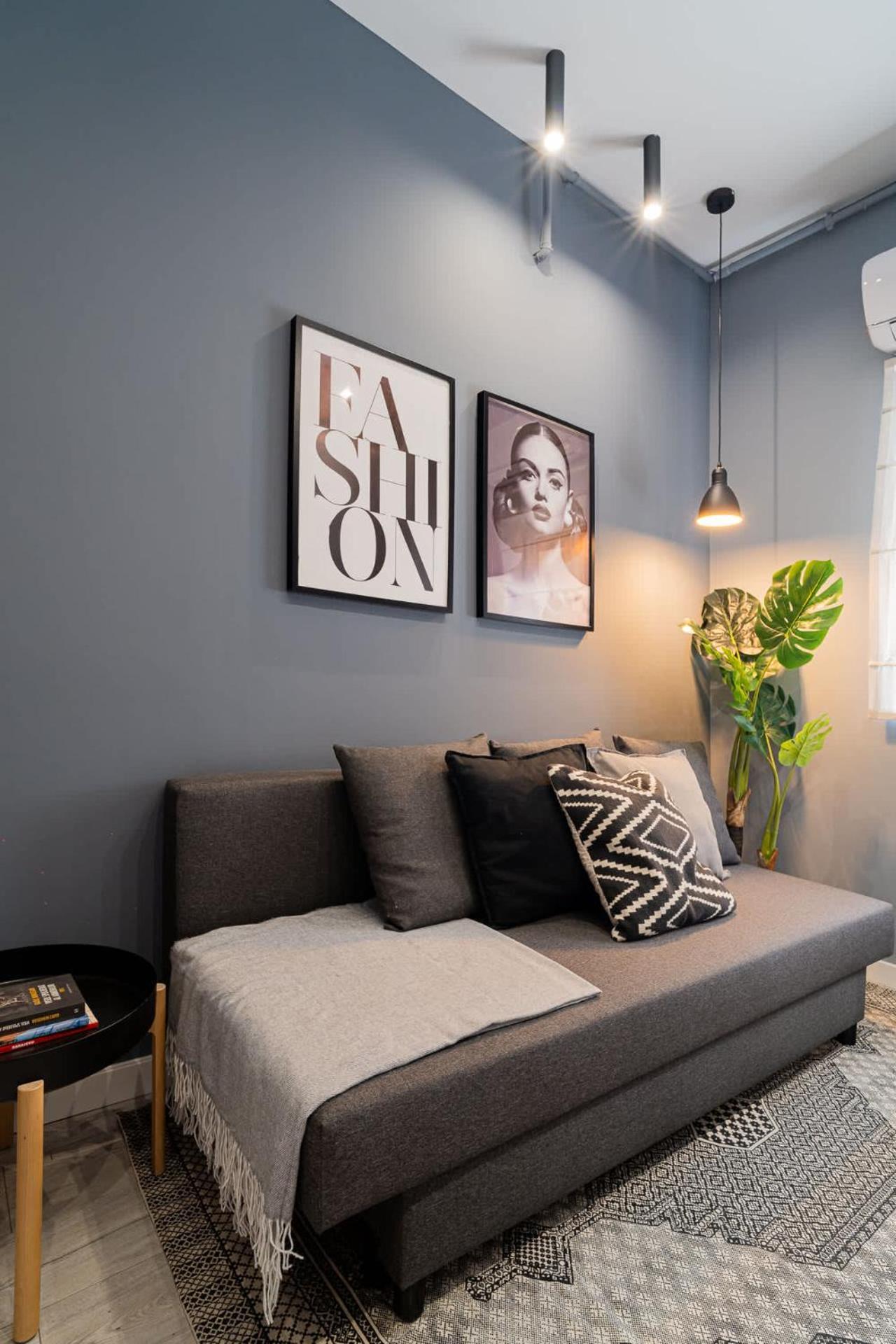 Chic Black & White 2Br Retreat On Dambovitei Bukarest Eksteriør billede